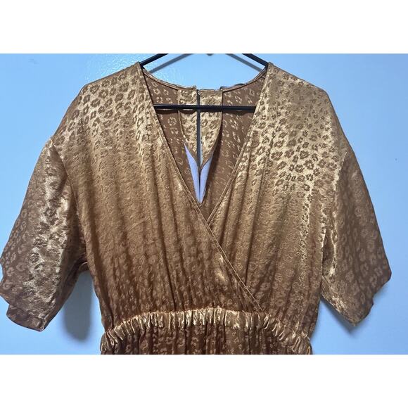 NWT Joie Tau Women's Copper Satin Leopard Printed Wrap Jumpsuit Romper - Size S - Picture 4 of 8